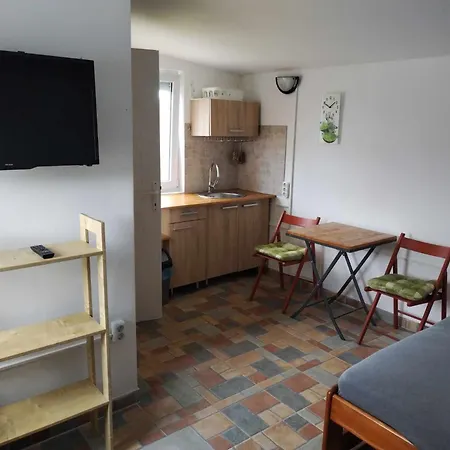 Гостевой дом Balatongyoengye Vendeghaz