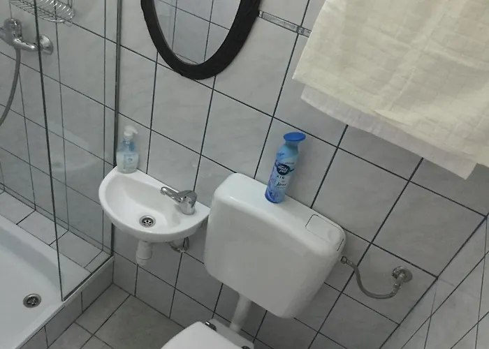 בית הארחה Balatongyoengye Vendeghaz 3*