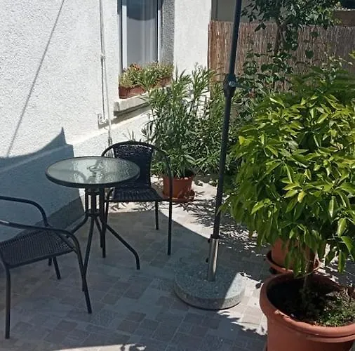 Гостевой дом Balatongyoengye Vendeghaz 3*